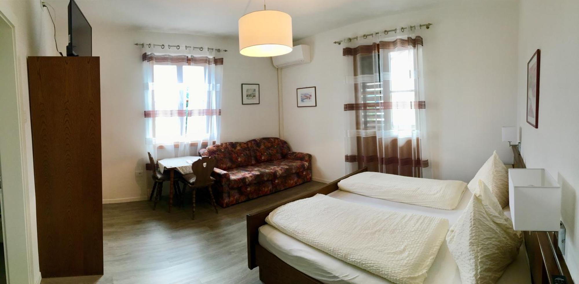 Garni Guflhof Bed and Breakfast Caldaro Kamer foto